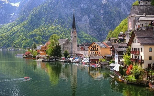 Enchanting Nature in European Poetry