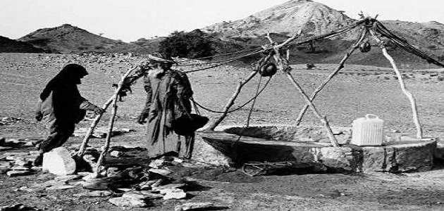 The journey of drinking water to the human mouth: from waterskins and pottery to the plastic bottle