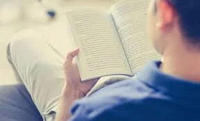 أنا.... مجرد قارئ