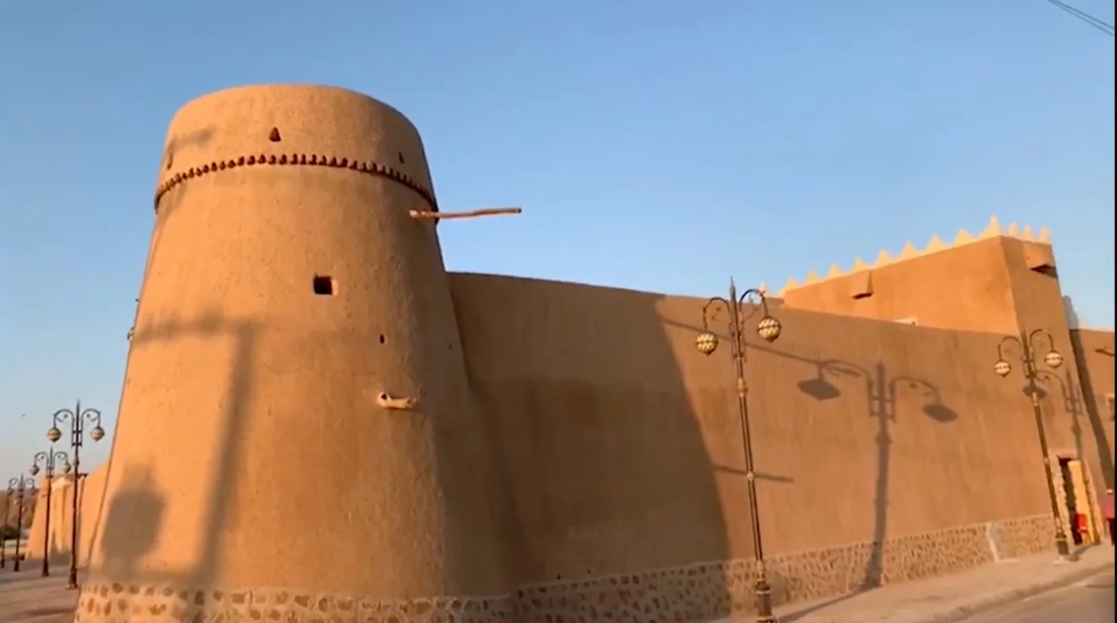 العمارة التقليدية بالجزيرة العربية: سدوس أنموذجاً