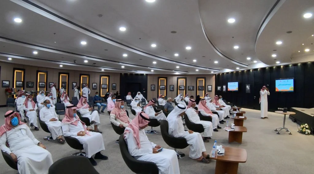 In the King Abdulaziz Library Seminar Celebrating the 91st National Day - Al-Mutawa, Al-Osaimi, and Al-Qahtani: Our National History Transformed from Unification Epics to Building and Development Efforts