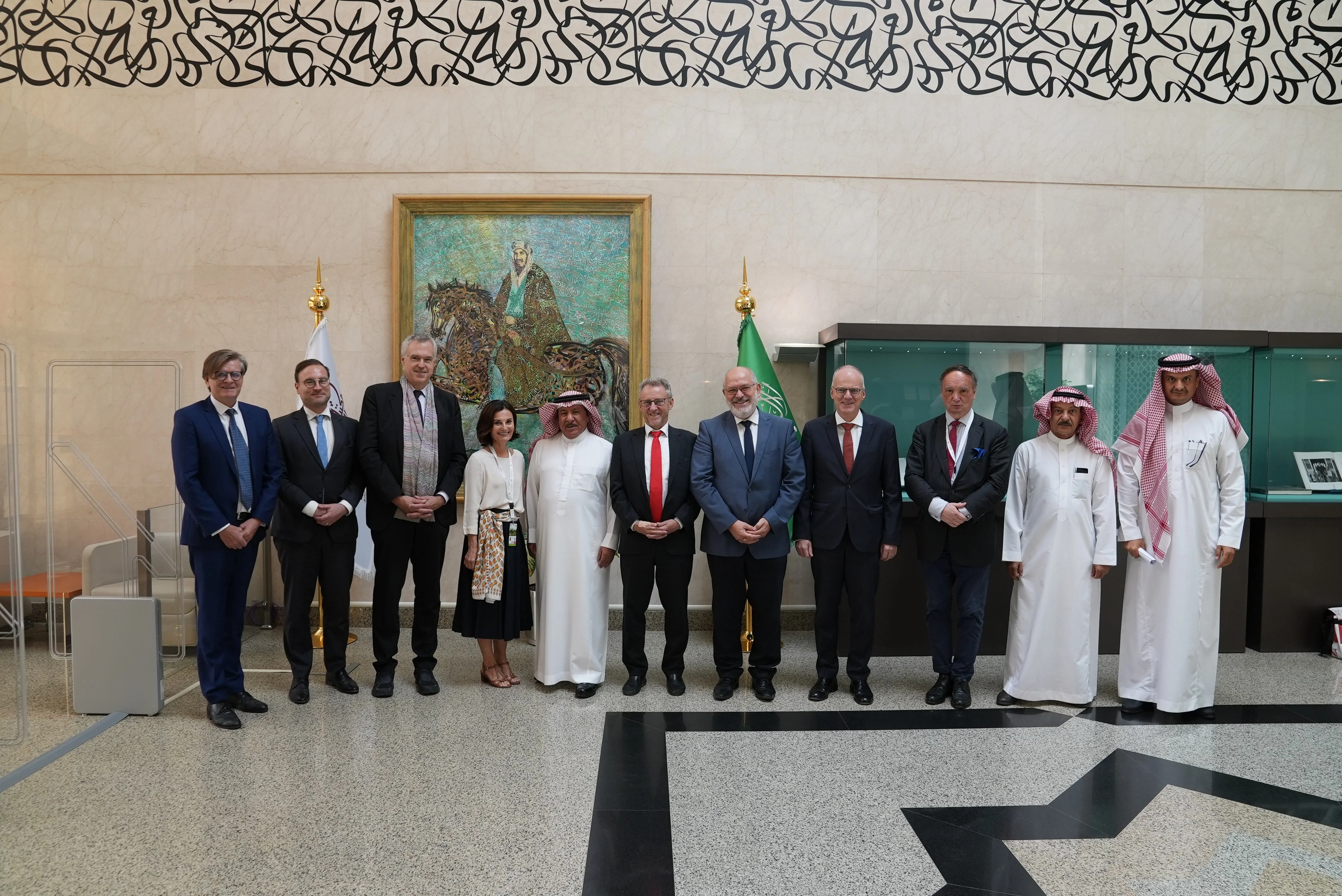 Austrian delegation visits the library and views exhibitions